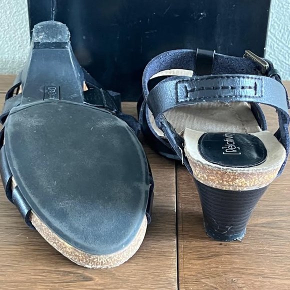Relativity sandals, size 6.5, black - Picture 4 of 6